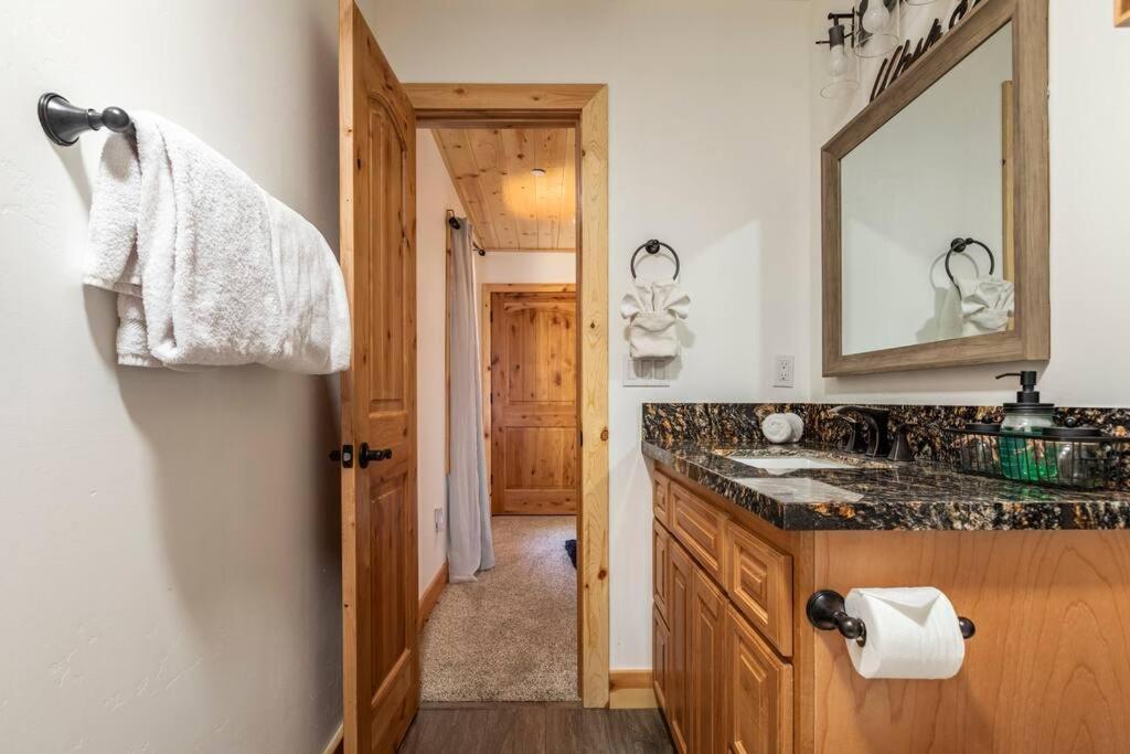 Modern Family Cabin Mins To Lake, Slopes & Hikes Big Bear City Kültér fotó